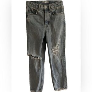 Knee Ripped Light Wash Straight Leg Jeans